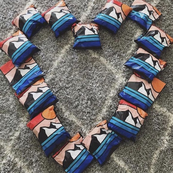 Polymailer 10x13, Mountain Print Shipping Bags. 50 - Picture 4 of 4